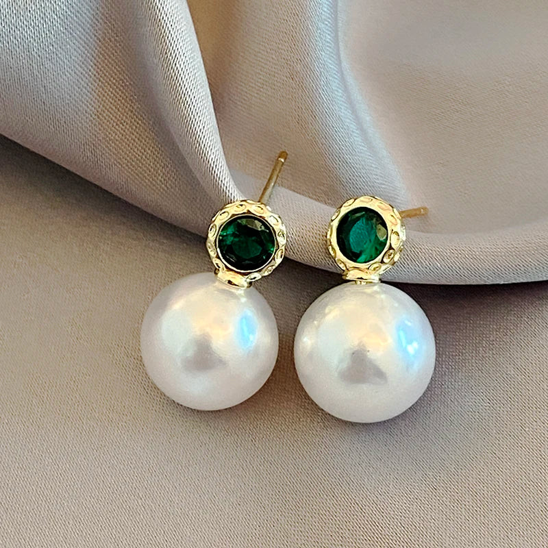 2023 New French Elegant Gold Color Bean Spliced Flat Pearl Earrings for Korean Fashion Jewelry Party Women's Sweet Accessories