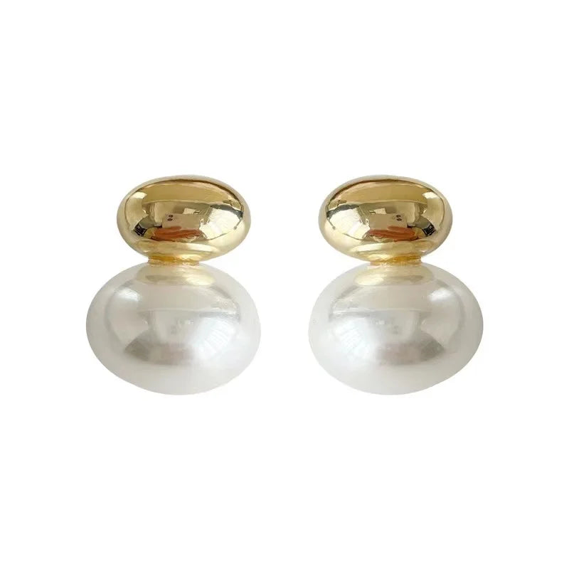 2023 New French Elegant Gold Color Bean Spliced Flat Pearl Earrings for Korean Fashion Jewelry Party Women's Sweet Accessories