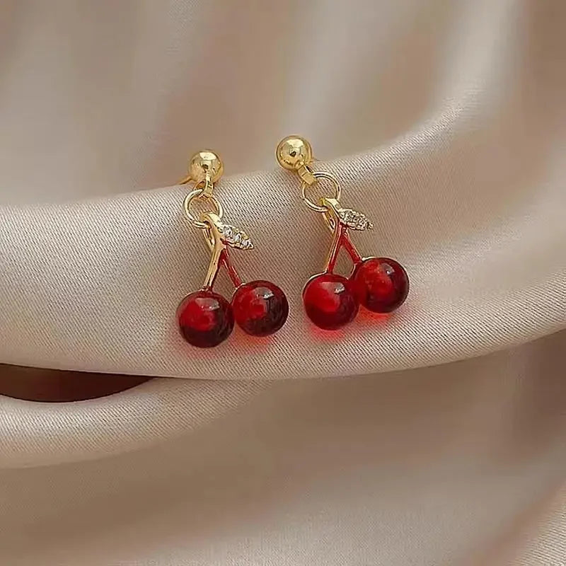 New Temperament Red Cherry Drop Earrings Suitable for Women Personality Sweet Girls Cute Party Earrings Charm Jewelry Gifts