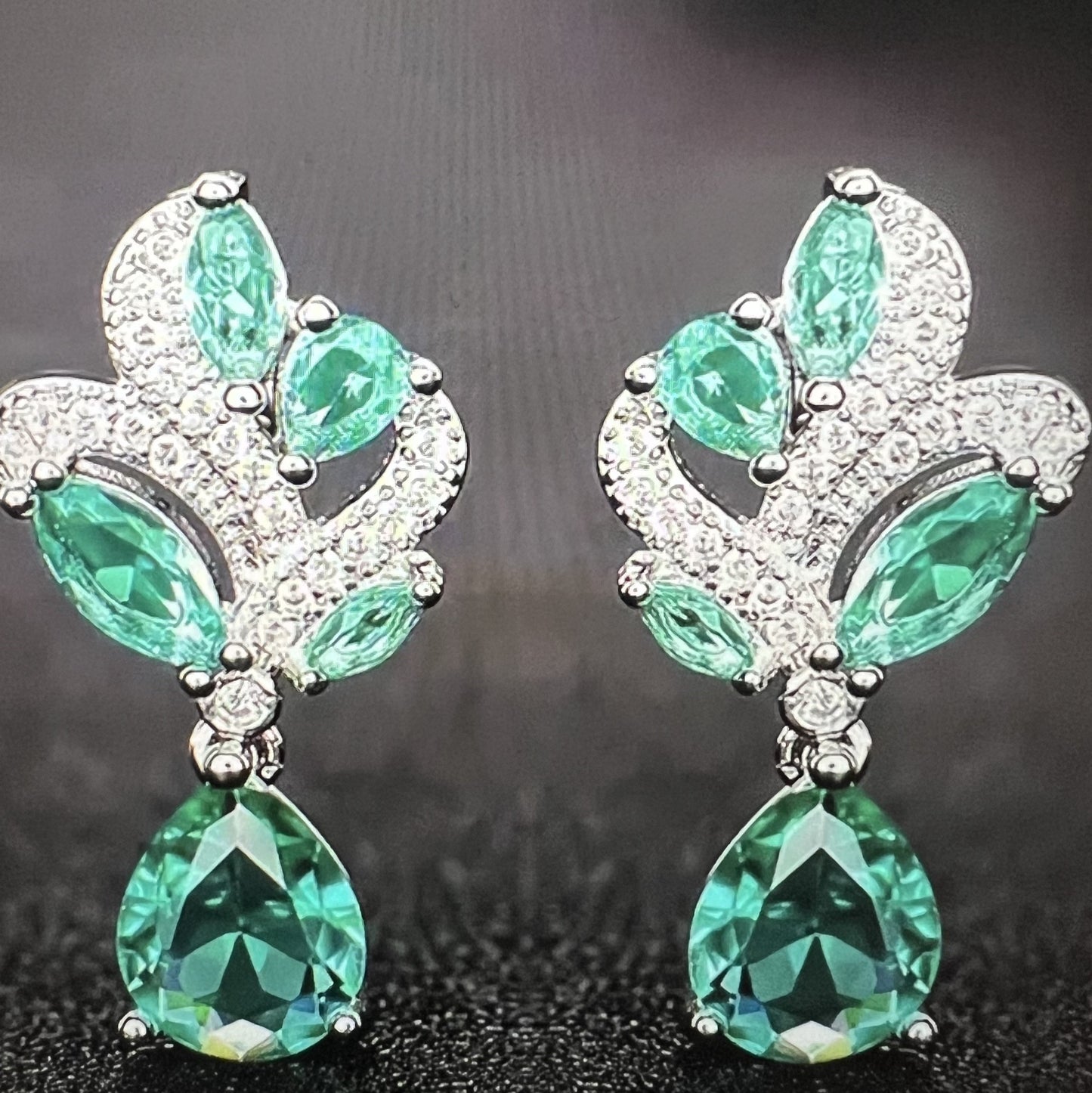 Shiny Emerald Earrings